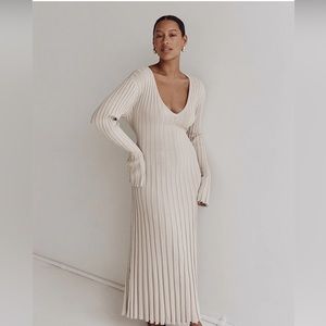 DISSH REIGN STONE SLEEVED KNIT MIDI DRESS